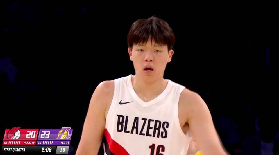 九游官网-赛前CBA常规赛传出新动向，洛杉矶湖人迎来里程碑，管理层表态——压力陡增，训练强度明显提升的简单介绍