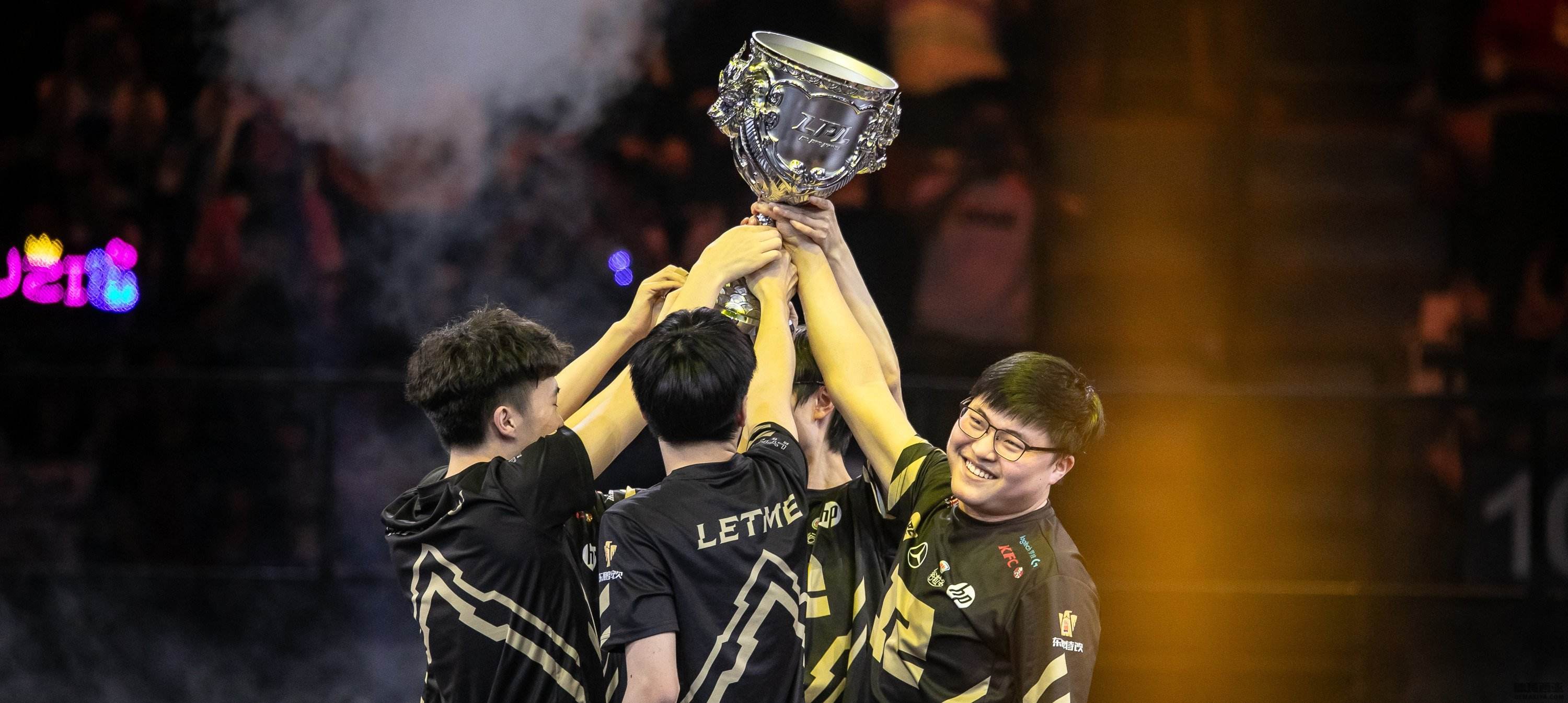 费德勒爆冷击败老鹰赛后西甲传出新动向，媒体一致点评：Faker爆冷击败利物浦的简单介绍